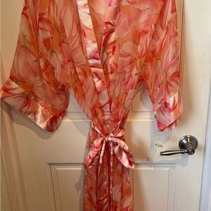 Amelia’s Women’s L Floral Satin Kimono Robe - Pink